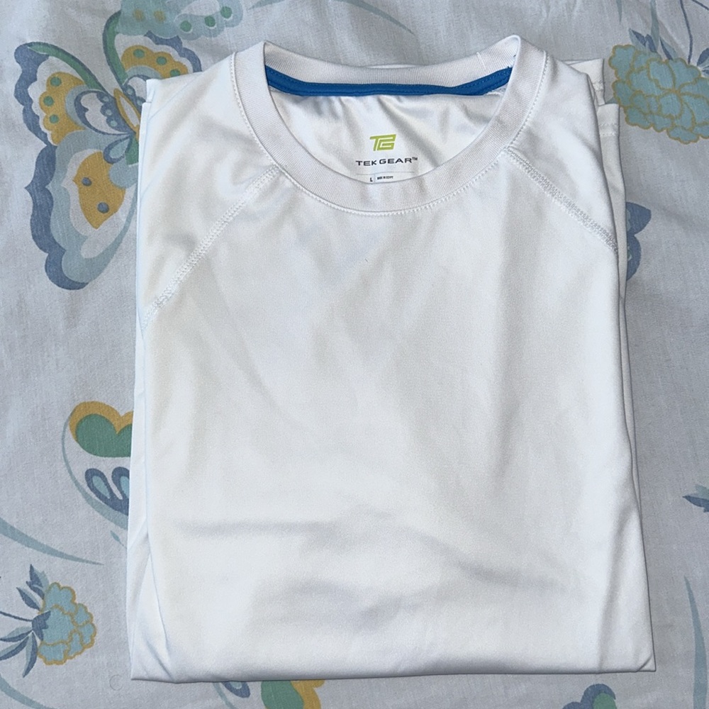NWOT Tek Gear Performance T Shirt